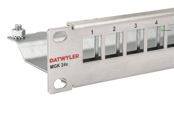 Paneeli-kupari 24xRJ45, Ei liit. Patch panel MGK 24x 440042, teräs