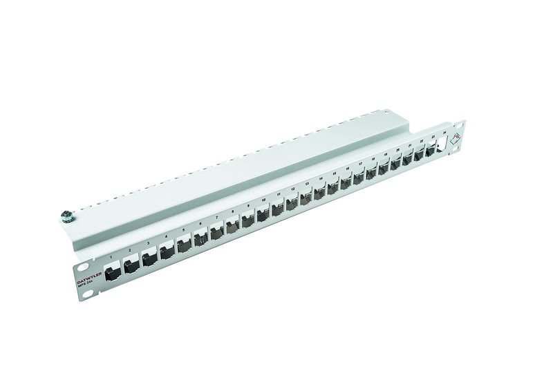 Paneeli-kupari STP, ei liittimiä "MS/TERA" MS&PS 24x 19" 1U l.grey 185840