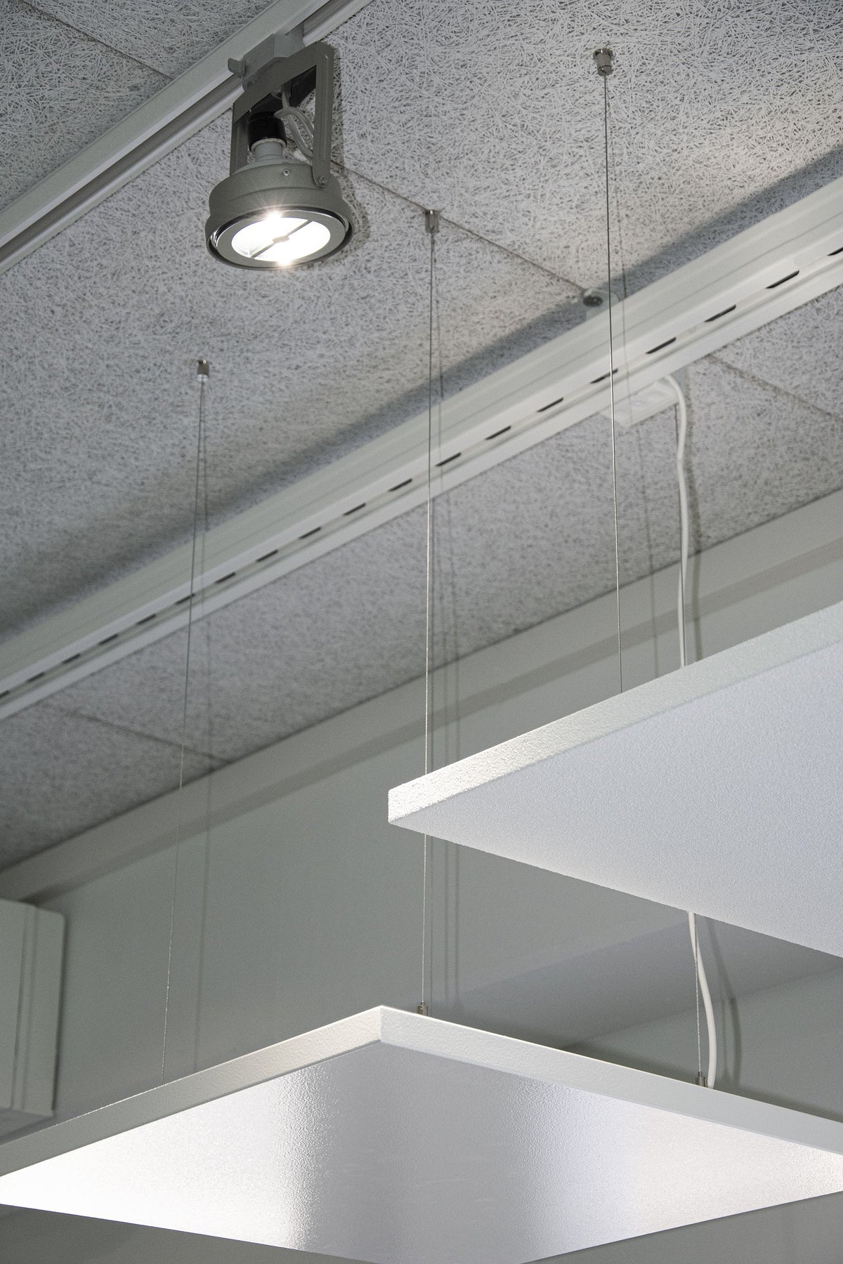 Vaijeri ripustus säteilijöille 2m Cable suspension set for Basic, GS, S+ Kuva - 4