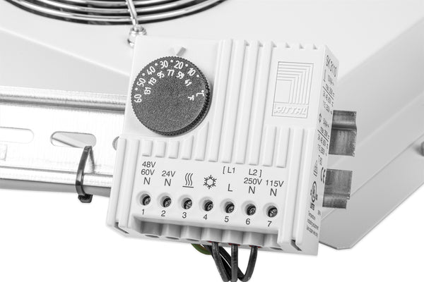 Tuuletin moduli 19" lattiakaappiin Laukamo 1 puhallin + termostaatti